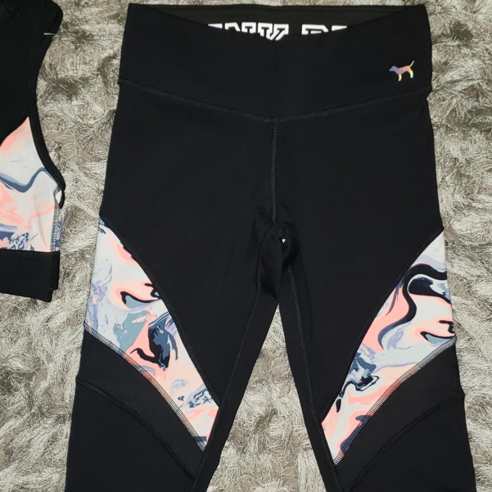 Reverseable Ultimate Legging & Matching Bra - image 4